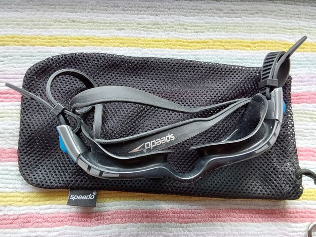 Lote Gafas Speedo- Gorro- Candado taquilla