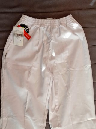 Casaca y pantalón sanitarios