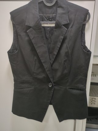 Chaleco Zara