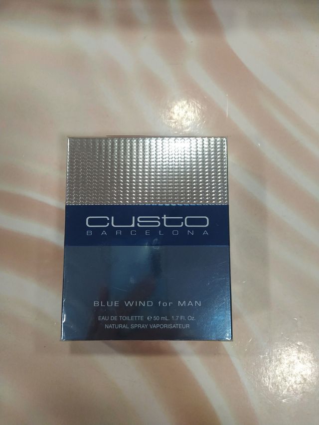 Custo Barcelona. Blue Wind forma Man edt