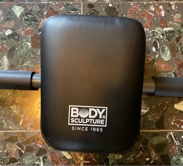 Attrezzo per esercizi addominali