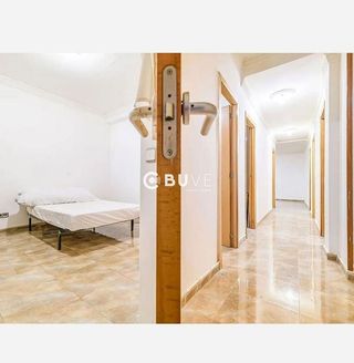 Piso en venta en La Roureda en Viladecans