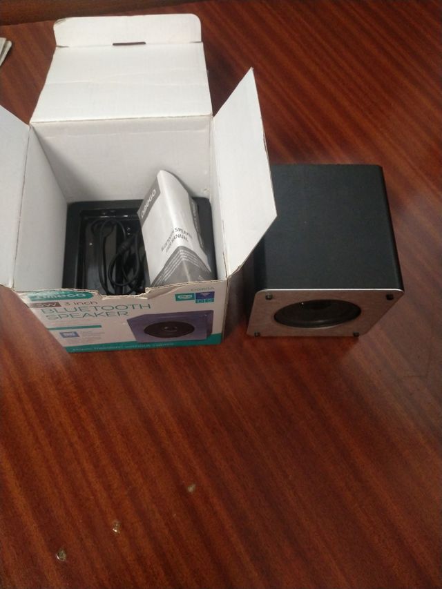 Altavoz bluetooth inalámbrico Omega Og60