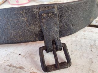 Antigua correo cuero