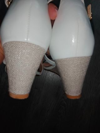 Sandalias cuña blanca