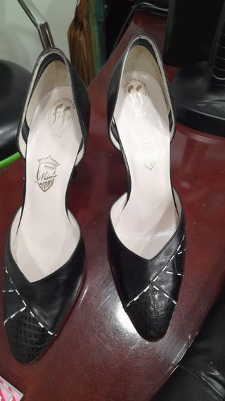 Zapatos de tacon retro