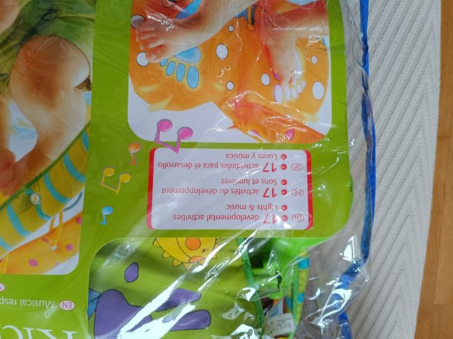 Manta actividad bebe