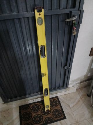 nivel stanley de 120 en buen estado