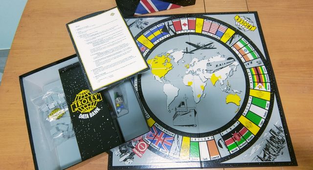 Juego de tarjetas en inglés, tipo Trivial.