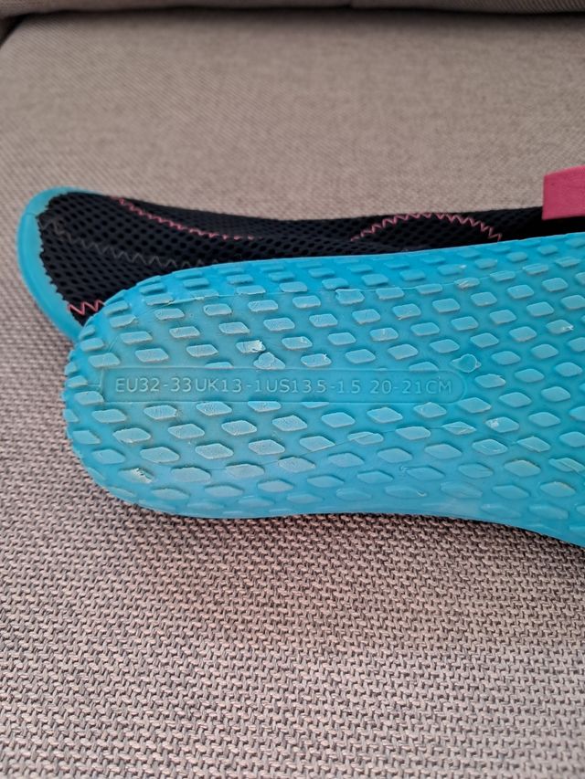 Escarpines infantiles