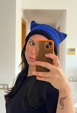 Gorra UNISEX rayas negro y azul