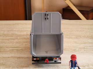 PLAYMOBIL. CAMION VOLQUETE