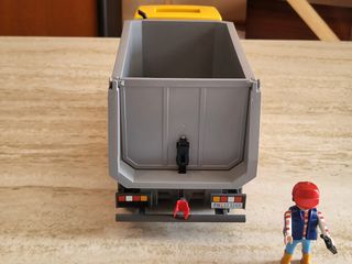 PLAYMOBIL. CAMION VOLQUETE