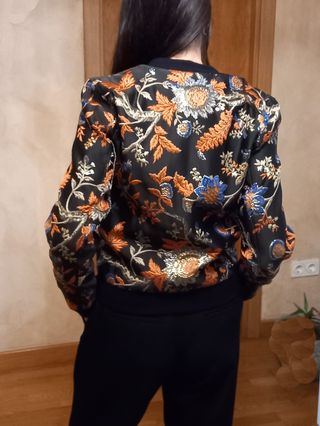 Chaqueta GUESS