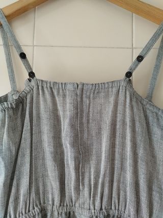 Vestido estilo vintage gris