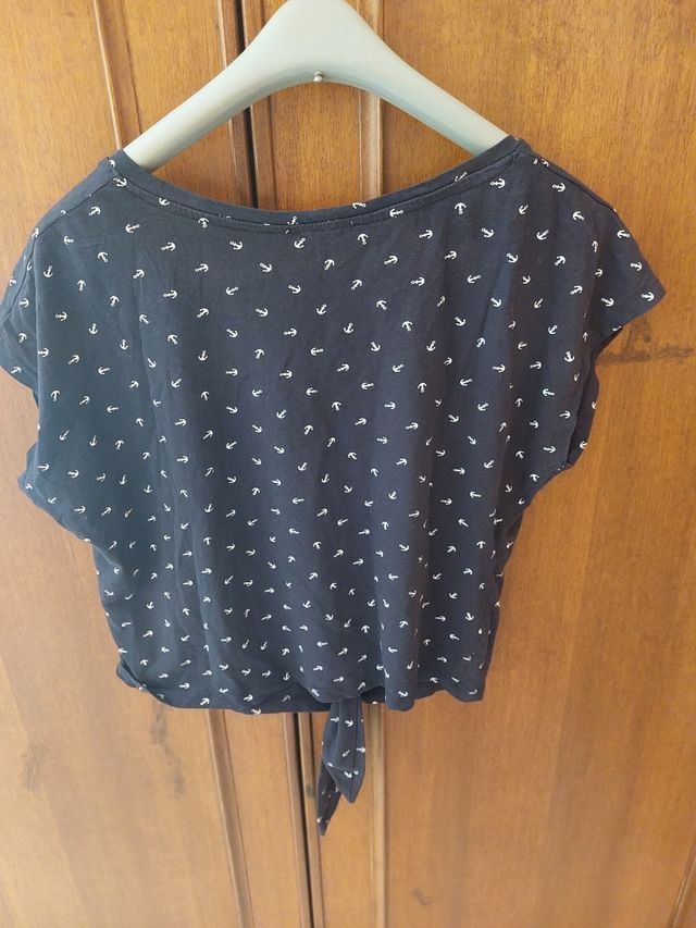 T-shirt cropped con stampa marinara