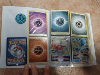 Álbum con cartas Pokémon