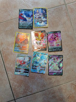 Álbum con cartas Pokémon