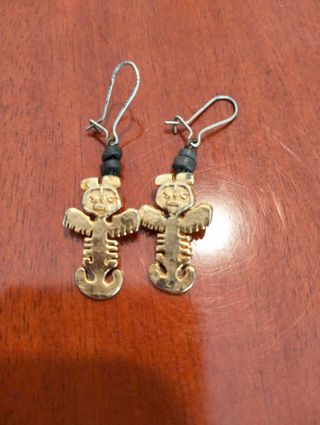 Pendientes precolombinos chapados oro 