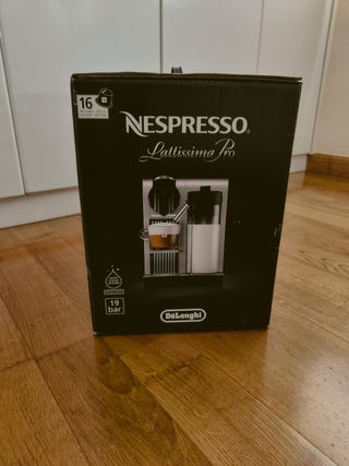 Nespresso DeLonghi Lattissima Pro EN750MB Cafetera