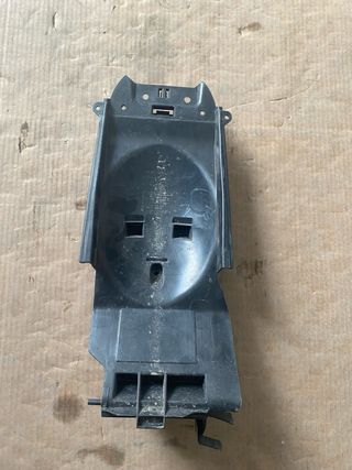 Pasta caja de bateria honda cbr