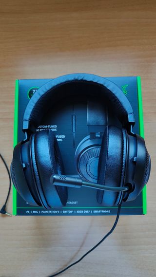 Razer kraken Auriculares Gaming en su caja