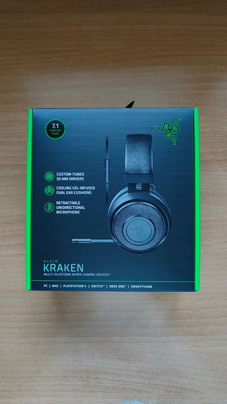 Razer kraken Auriculares Gaming en su caja