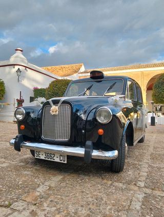 Vehículo para bodas, comuniones , cumpleaños.