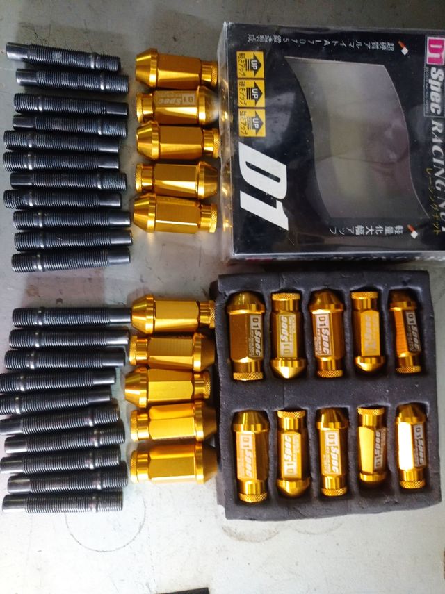 Set espárragos reforzados y tuercas