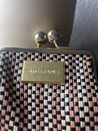 Vendo monedero de bimba y Lola