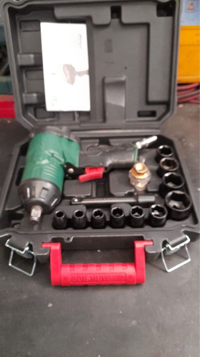 avvitatore a percussione 