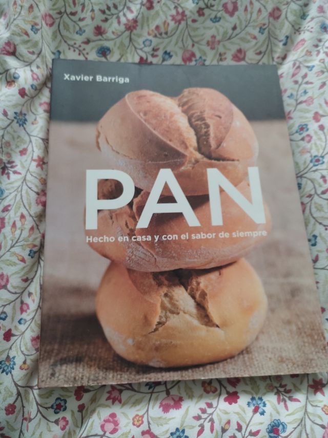 Pan: Hecho en casa y con el sabor de siempre (Spanish Edition)