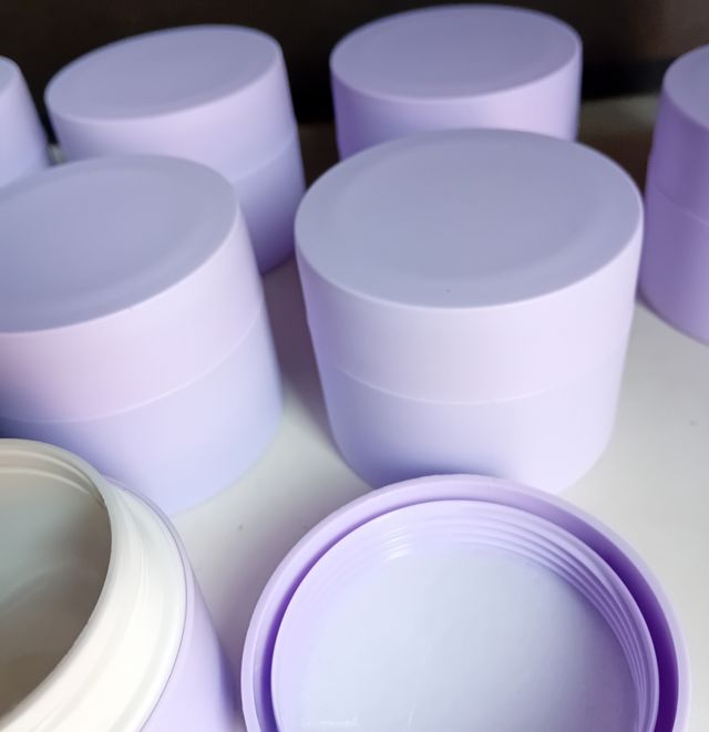 Botes, envases pequeños