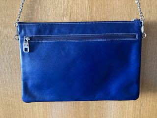 Bolso V&L de piel con cadena SIN USAR