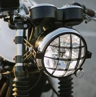 Rejilla faro Tamarit para Triumph Street Scrambler