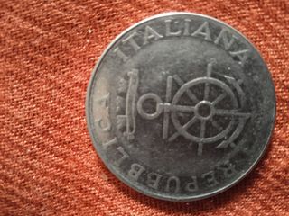 Moneda 100 liras