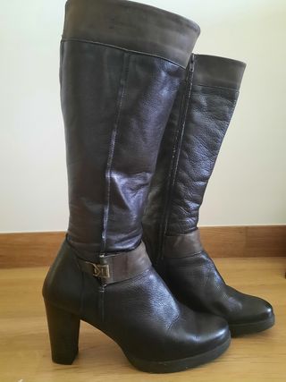 Botas marrones altas de Fluchos