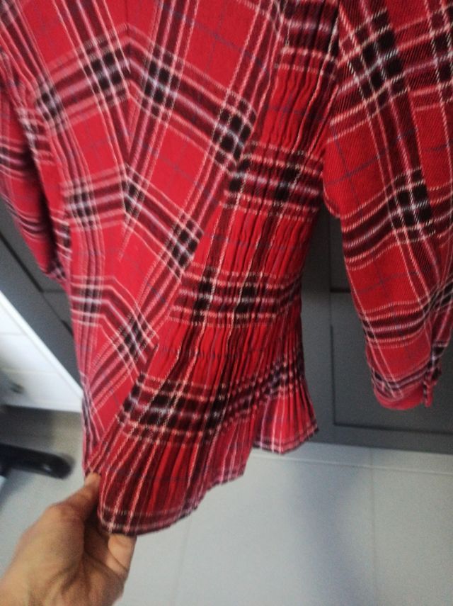 Chaqueta cuadros talla M. 