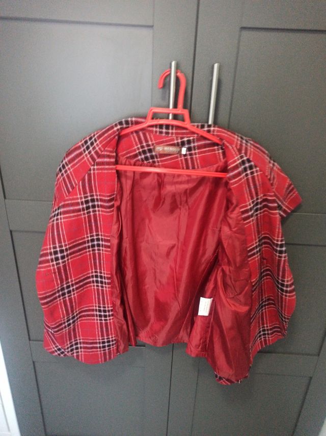 Chaqueta cuadros talla M. 