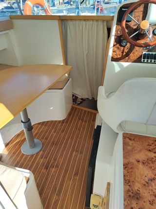 BARCO PESCA-PASEO 7m DE ESLORA