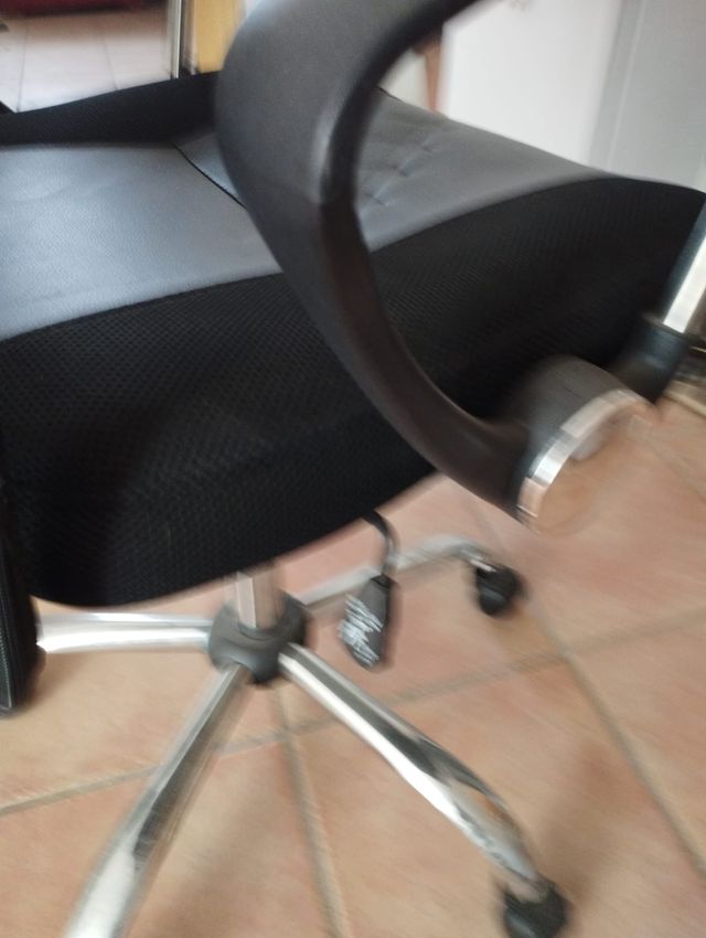Sillón ordenador ergonómico