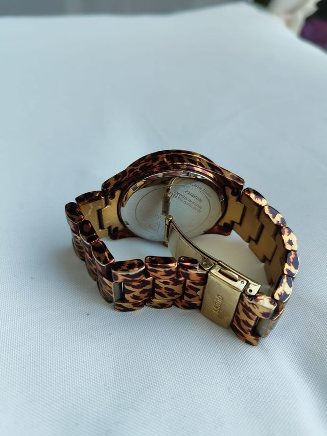 RELOJ GUESS LEOPARDO