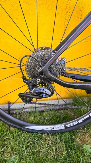 Bicicleta de carretera Cube 