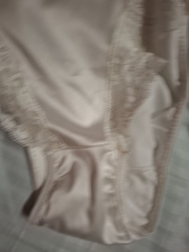 Mutande con pizzo e raso