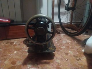 Maquina  de coser clásica Kayser
