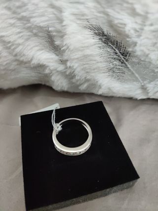 NUEVO Anillo plata y circonitas grandes talla 8