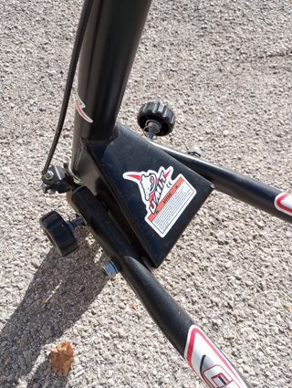 Patinete de dos palas y frenos