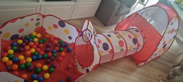 Parque y piscina de bolas infantil