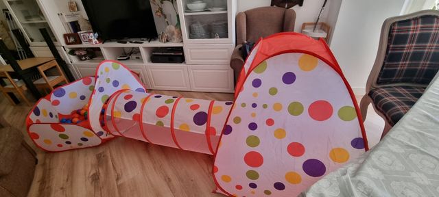 Parque y piscina de bolas infantil