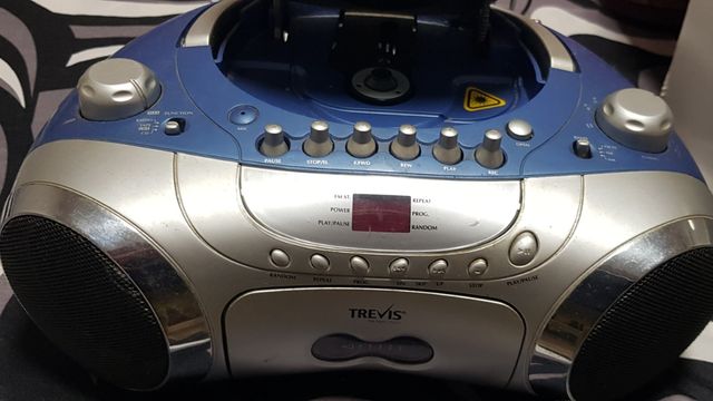 Radio cassette CD +regalo lote cd